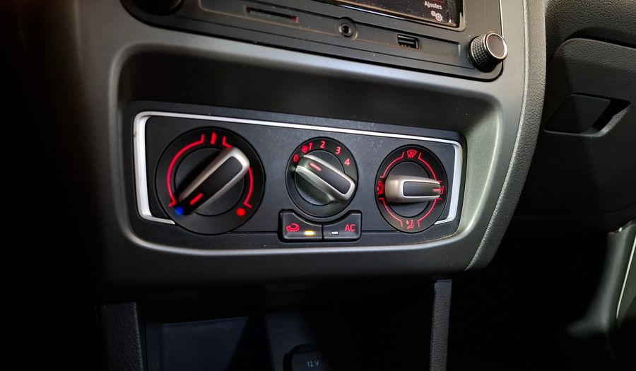 Volkswagen Fox 1.6 CONNECT Hatchback 2018