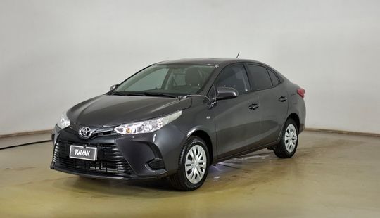 Toyota • Yaris