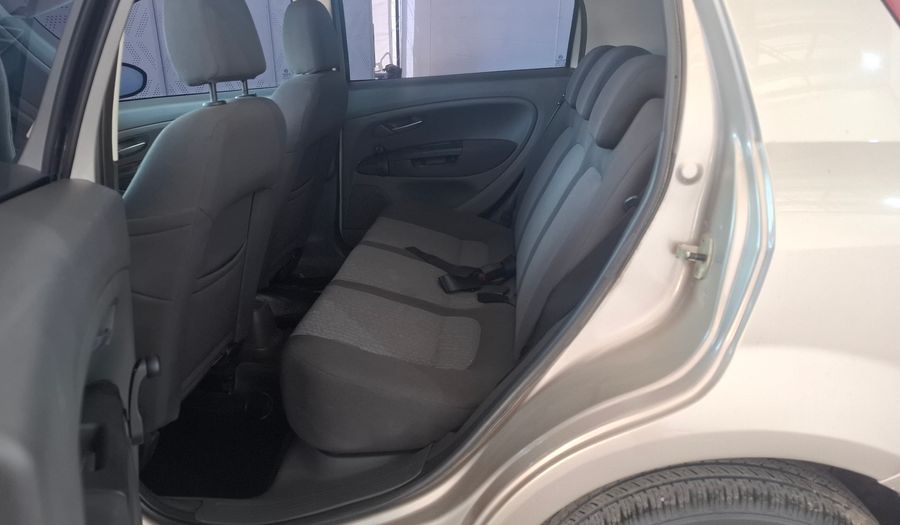 Fiat Punto 1.4 ATTRACTIVE 5P Hatchback 2011