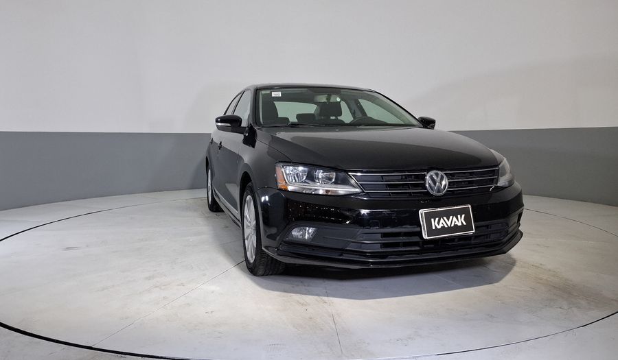 Volkswagen Jetta 2.5 COMFORTLINE MT BOLSAS AIRE DEL. Sedan 2017