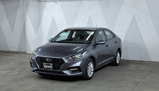 Hyundai • Accent