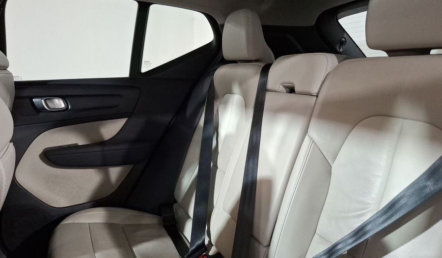 Volvo Xc40 2.0 B4 MHEV ULTIMATE AUTO Suv 2023