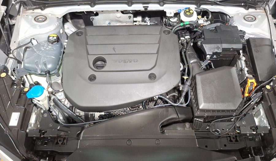Volvo Xc40 2.0 B4 MHEV ULTIMATE AUTO Suv 2023