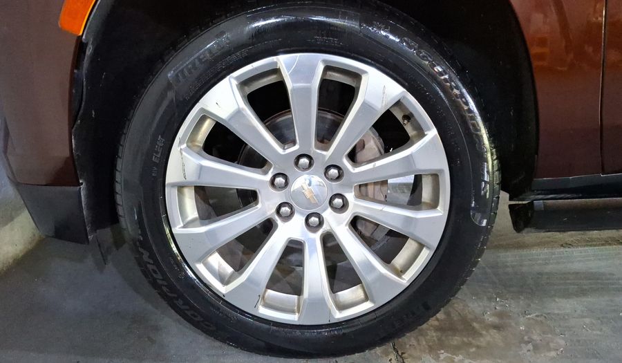 Chevrolet Suburban 5.3 PREMIER F AUTO 4WD Suv 2023