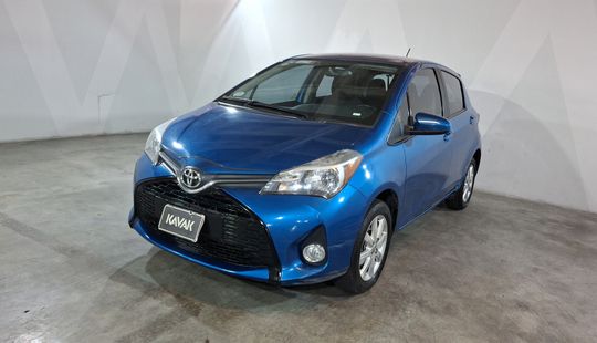 Toyota • Yaris