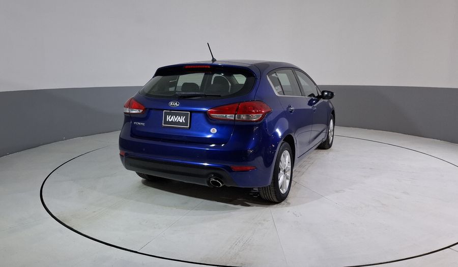 Kia Forte 2.0 EX AT Hatchback 2017