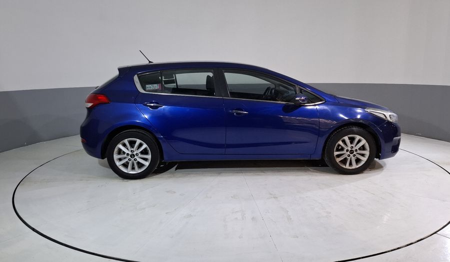 Kia Forte 2.0 EX AT Hatchback 2017