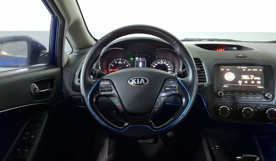 Kia Forte 2.0 EX AT Hatchback 2017