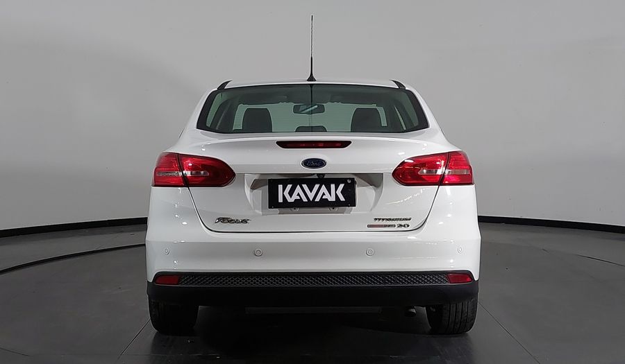 Ford Focus 2.0 16V SEDAN TITANIUM POWERSHIFT Sedan 2016