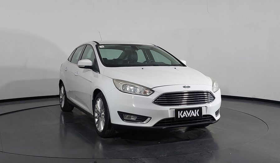 Ford Focus 2.0 16V SEDAN TITANIUM POWERSHIFT Sedan 2016