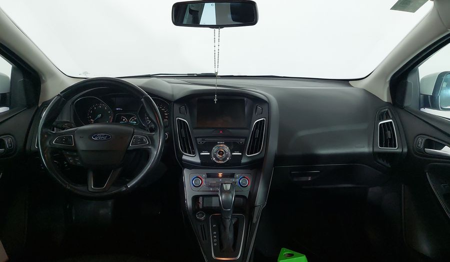 Ford Focus 2.0 16V SEDAN TITANIUM POWERSHIFT Sedan 2016