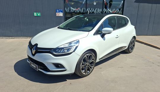 Renault • Clio