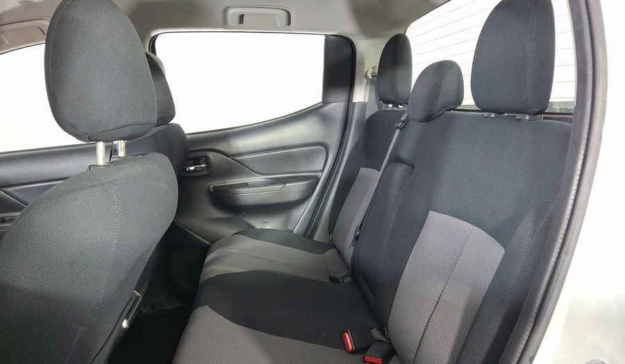 Mitsubishi L200 2.4 GLX GASOLINA Pickup 2023