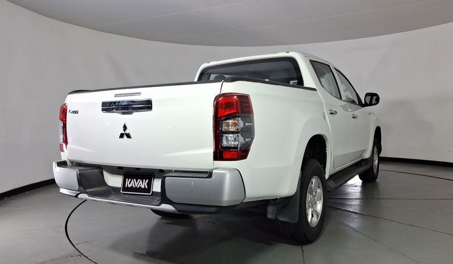 Mitsubishi L200 2.4 GLX GASOLINA Pickup 2023