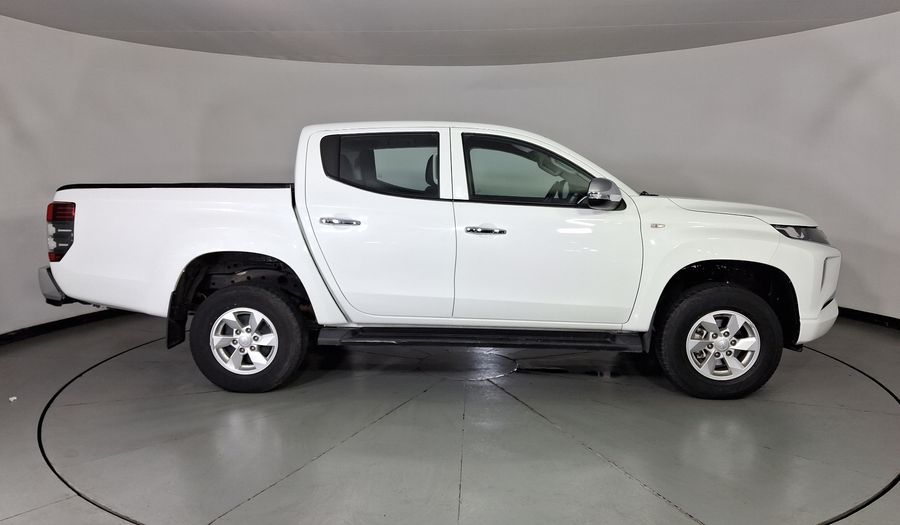 Mitsubishi L200 2.4 GLX GASOLINA Pickup 2023