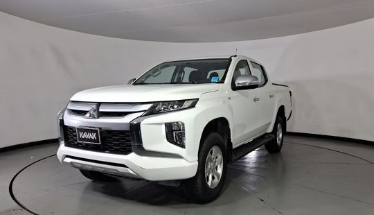 Mitsubishi • L200