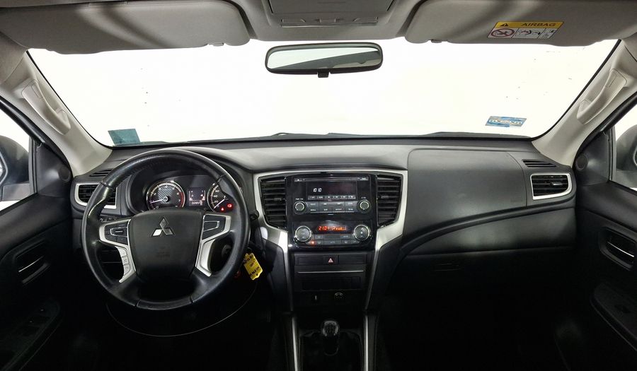 Mitsubishi L200 2.4 GLX GASOLINA Pickup 2023
