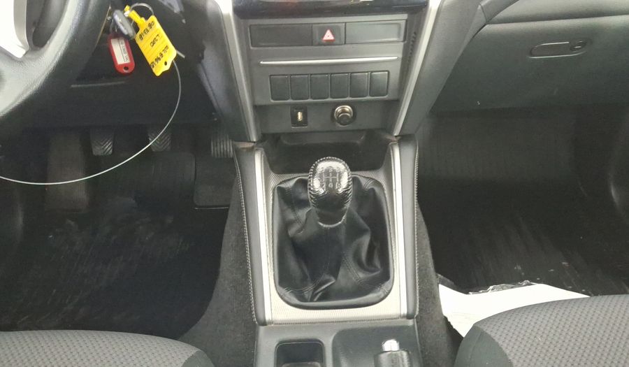 Mitsubishi L200 2.4 GLX GASOLINA Pickup 2023
