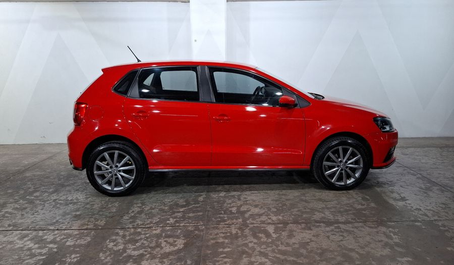 Volkswagen Polo 1.6 COMFORTLINE PLUS AUTO Hatchback 2020
