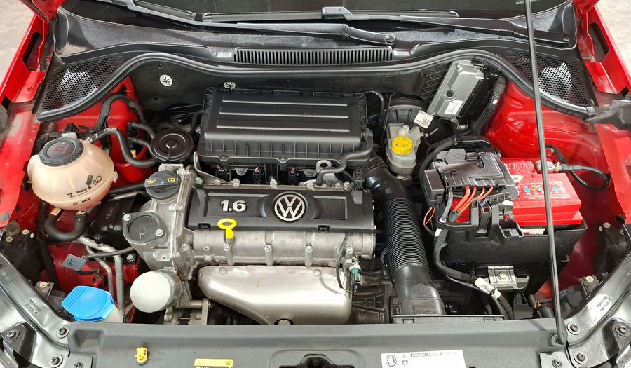 Volkswagen Polo 1.6 COMFORTLINE PLUS AUTO Hatchback 2020