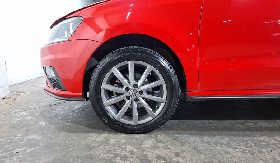Volkswagen Polo 1.6 COMFORTLINE PLUS AUTO Hatchback 2020