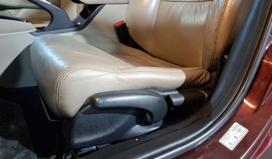 Honda Civic 1.8 EX-L NAVI AT 4DRS Sedan 2015
