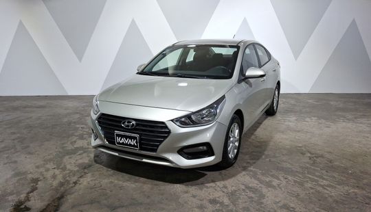 Hyundai • Accent