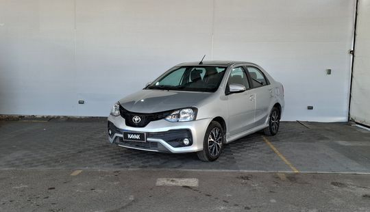 Toyota • Etios
