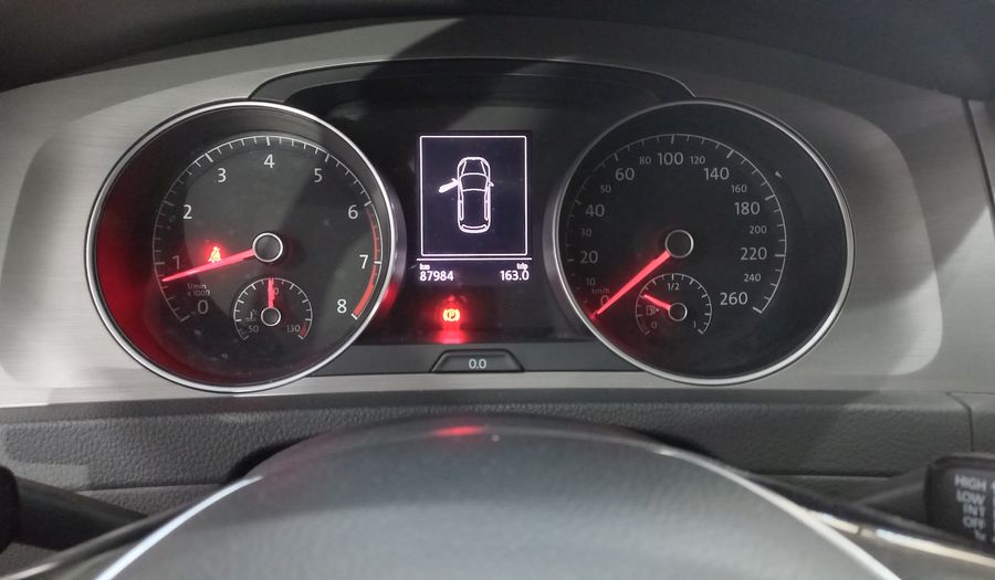 Volkswagen Golf 1.6 MPI TRENDLINE Hatchback 2017