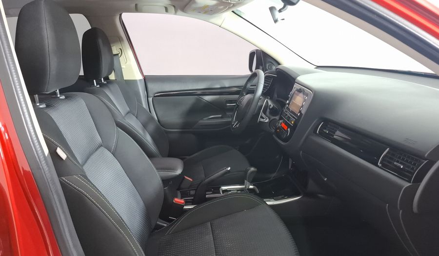 Mitsubishi Outlander 2.4 SE PLUS CVT Suv 2019