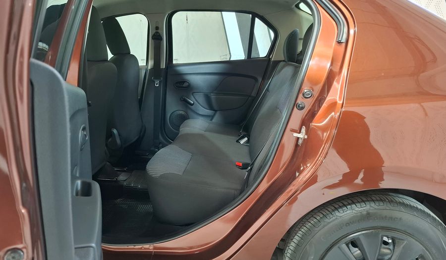 Renault Logan 1.6 AUTHENTIQUE PLUS Sedan 2014