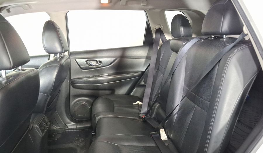 Nissan X-trail 2.5 EXCLUSIVE 3 ROW CVT 4WD Suv 2015