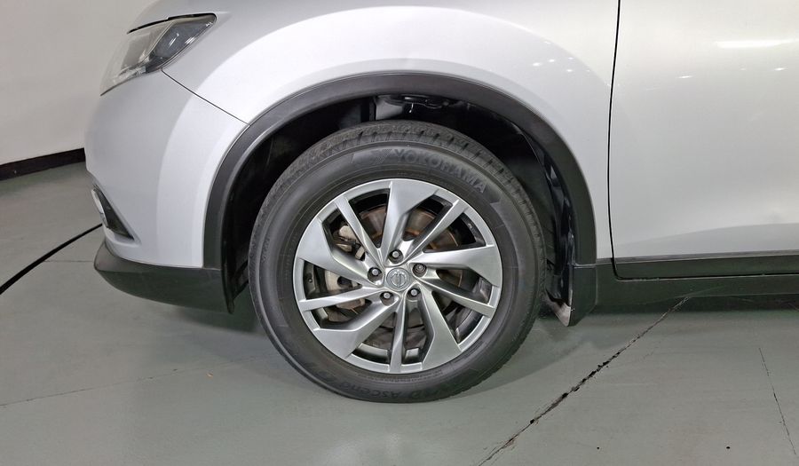 Nissan X-trail 2.5 EXCLUSIVE 3 ROW CVT 4WD Suv 2015
