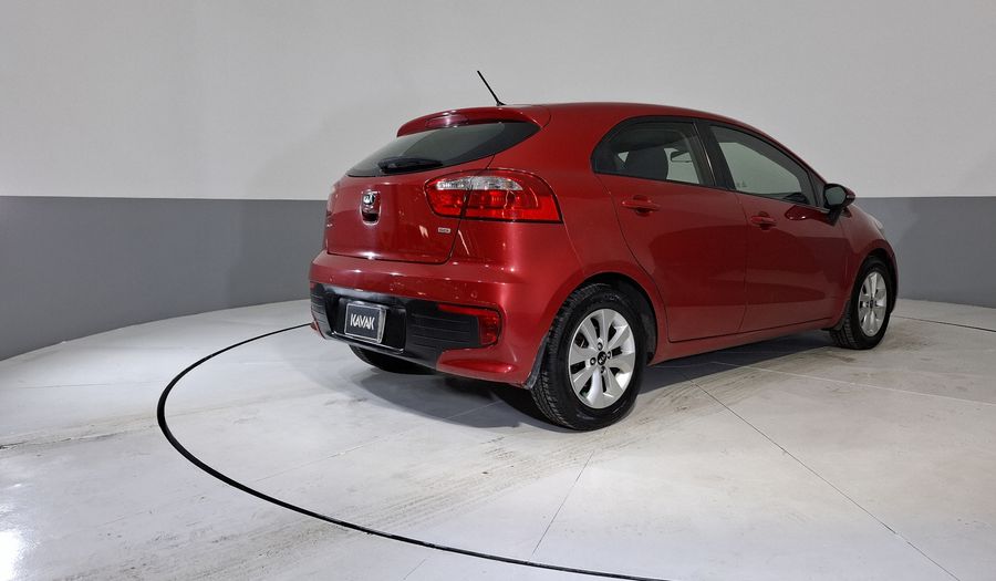 Kia Rio 1.6 LX MT Hatchback 2017