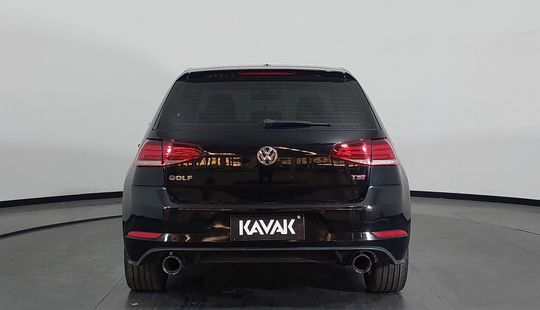 Volkswagen • Golf