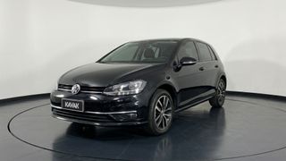 Volkswagen • Golf