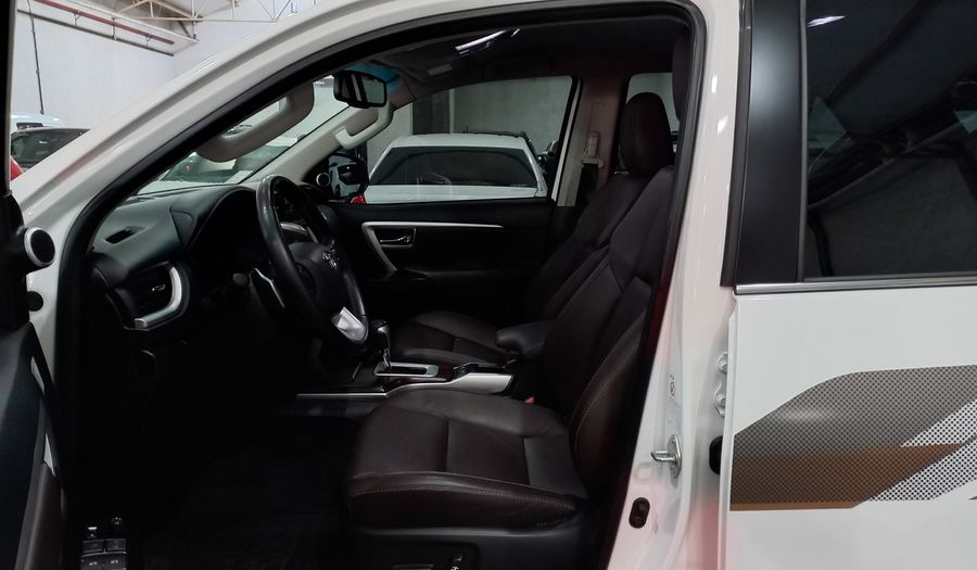 Toyota Sw4 2.8 TDI SRX AUTO 4WD Suv 2017