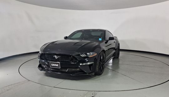Ford • Mustang
