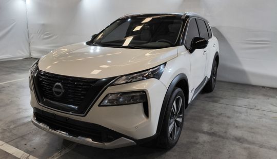 Nissan • X-Trail
