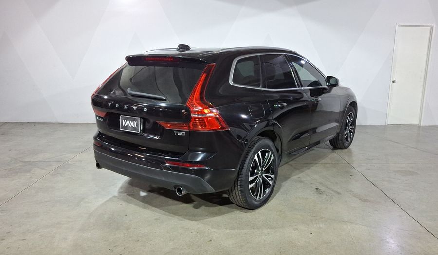 Volvo Xc60 2.0 T5 MOMENTUM AUTO 4WD Suv 2020