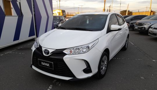 Toyota • Yaris