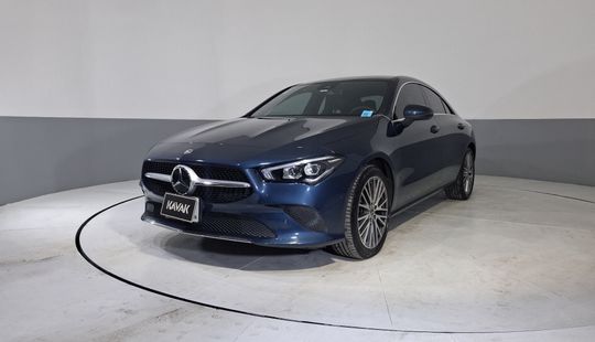 Mercedes Benz • Clase CLA
