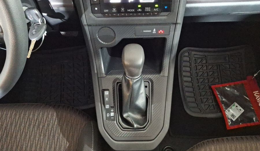 Toyota Avanza 1.5 XLE CVT Minivan 2023