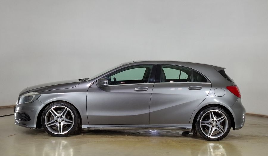 Mercedes Benz Clase A 1.6 200 DCT Hatchback 2014