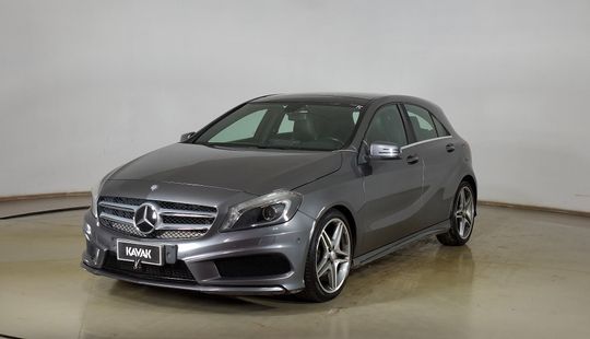 Mercedes Benz • Clase A