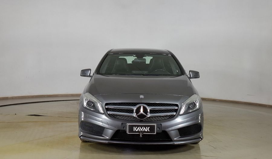 Mercedes Benz Clase A 1.6 200 DCT Hatchback 2014