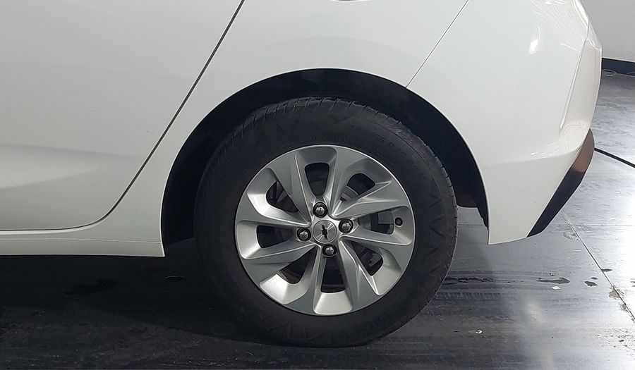 Chevrolet Onix 1.0 LT Hatchback 2023