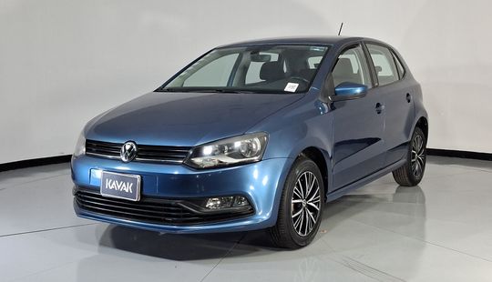 Volkswagen • Polo