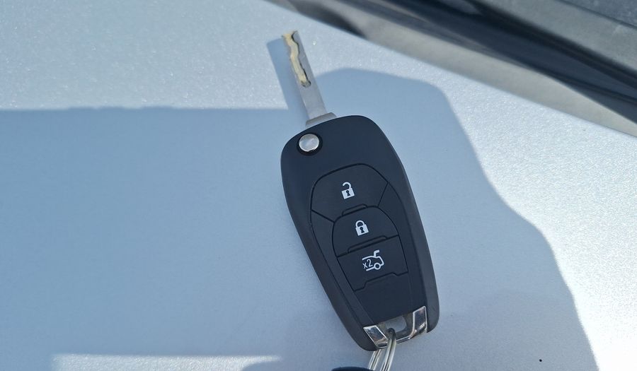 Chevrolet Onix 1.4 LT Hatchback 2020