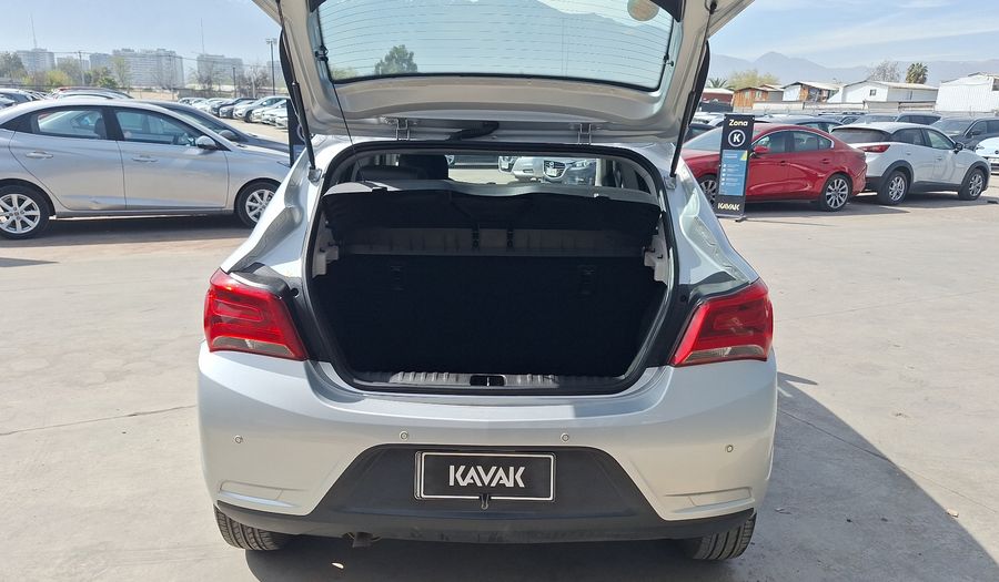 Chevrolet Onix 1.4 LT Hatchback 2020